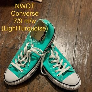 NWOT Converse Chuck Taylor  Shoes (Light Turquoise)
M7/W9